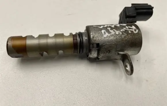 Lexus RX 450H Valve oil control 97010C12 331020