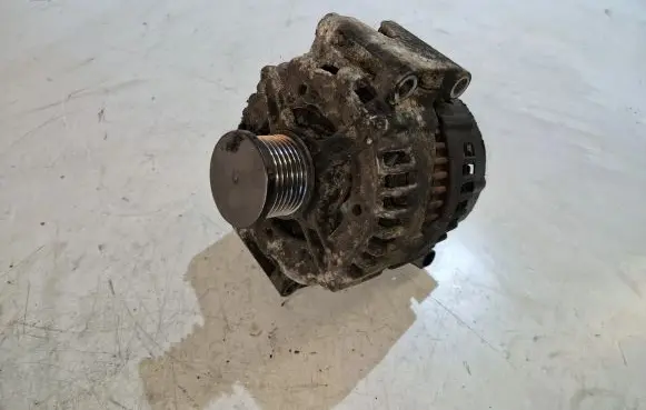 Mercedes-Benz CLS C219 Generator/alternator A0131547002