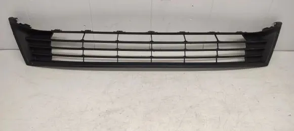 Toyota Corolla E160 E170 Front bumper lower grill 5311202470