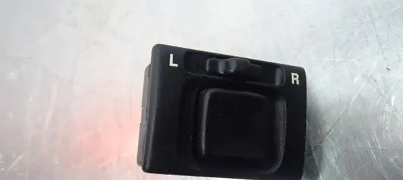 Suzuki Jimny Wing mirror switch