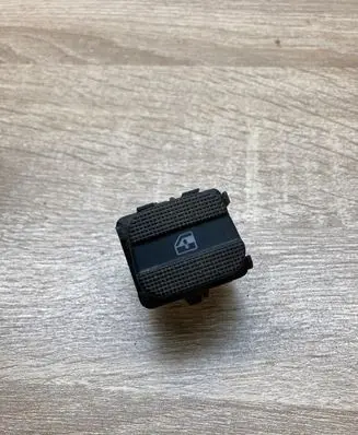 Volkswagen Golf III Electric window control switch 3A0959855B