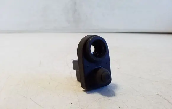 Nissan Leaf I (ZE0) Front door sensor 633H