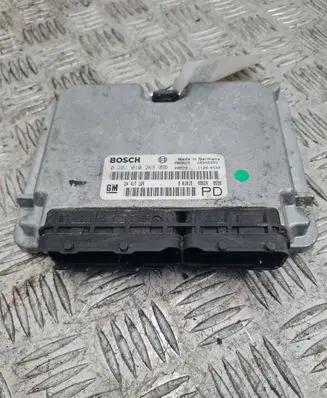 Opel Zafira A Engine control unit/module 0281010268