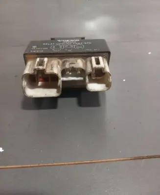 Volvo S40 Coolant fan relay 1398845 899962000