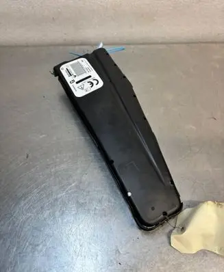 Renault Captur Trunk lid opening control unit 