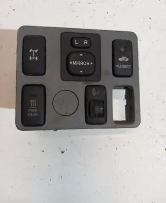 Toyota Hilux (AN10, AN20, AN30) A set of switches 