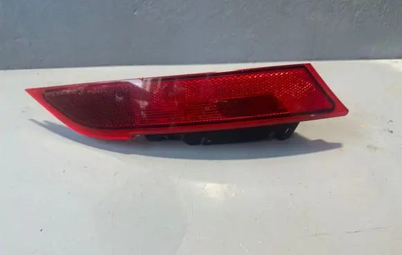 Land Rover Discovery 5 Rear fog light HY3215K272AA