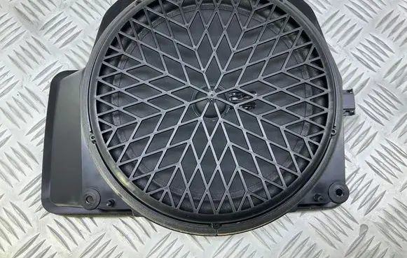 Audi A5 8T 8F Subwoofer speaker 8T0035412