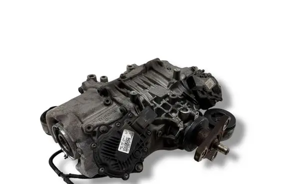 Volkswagen Golf VIII Rear differential 08E525010F