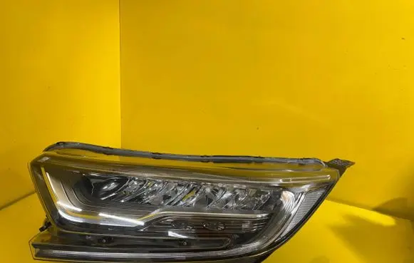 Honda CR-V Headlight/headlamp 76R567R