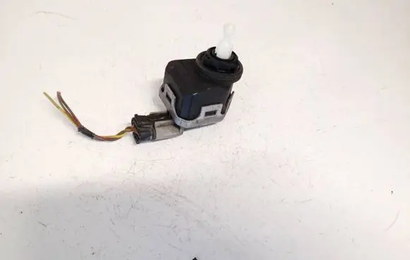 Opel Astra G Headlight level adjustment motor 90590665 007878-30