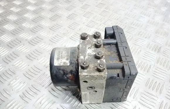 KIA Clarus ABS Pump 0K9B0437A0