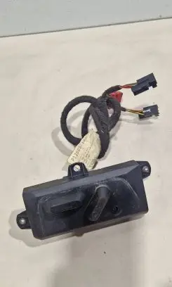 Volkswagen PASSAT B5.5 Steering wheel adjustment switch 03484010 3b0971384r P135057101