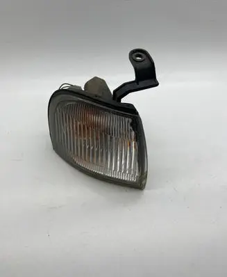 Suzuki Baleno EG Front indicator light 21032918