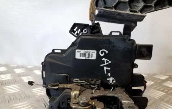 Seat Leon (1M) Rear door lock 3B4839016M