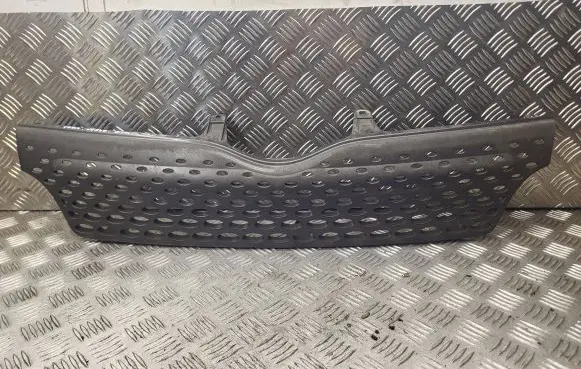 Toyota Yaris Verso Front grill 5311152050