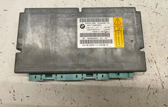 BMW 5 E60 E61 Airbag control unit/module 6960381 532221889 65776960381