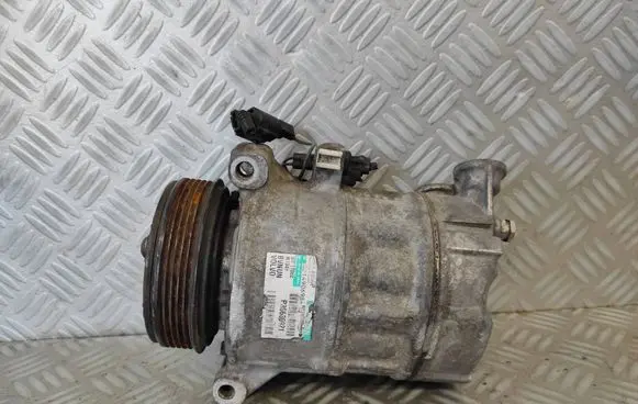 Volvo V70 Air conditioning (A/C) compressor (pump) P30630921 002149069B4
