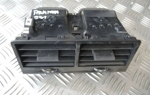 Porsche Panamera (971) Rear air vent grill 971819201B