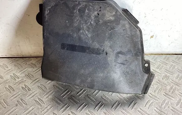 Lexus LS 460 - 600H Fuse box cover 9525XA1