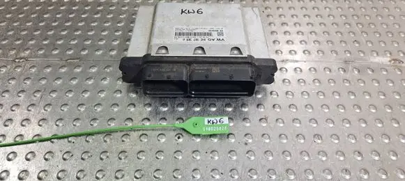 Volkswagen Golf VII Engine control unit/module 04E907309A 0261S07726