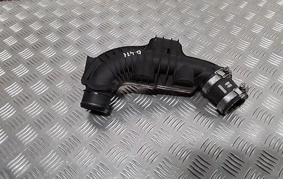 Air intake hose/pipe