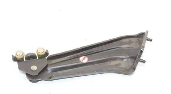 Opel Combo E Rear door lower hinge 9816965980
