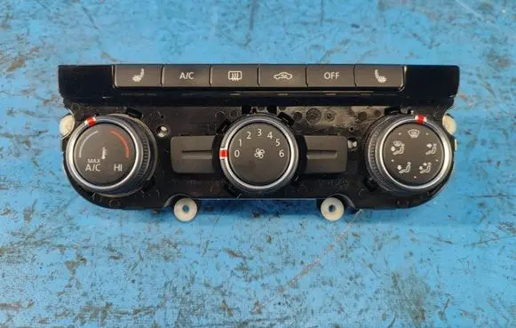 Volkswagen Tiguan Air conditioning/heating control unit 5HB011898