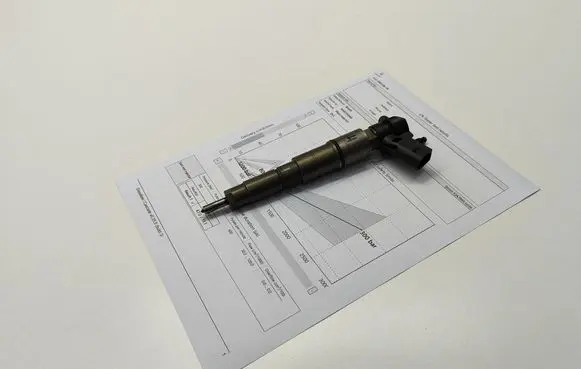Fuel injector