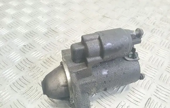 Volkswagen PASSAT B5.5 Starter motor