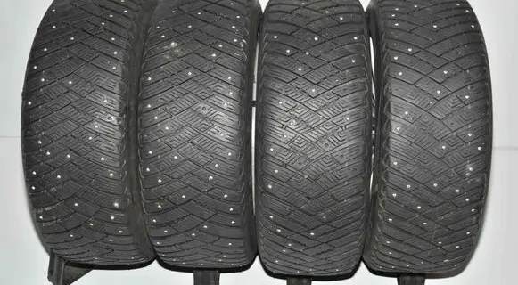 BMW 7 F01 F02 F03 F04 R18 winter tire 