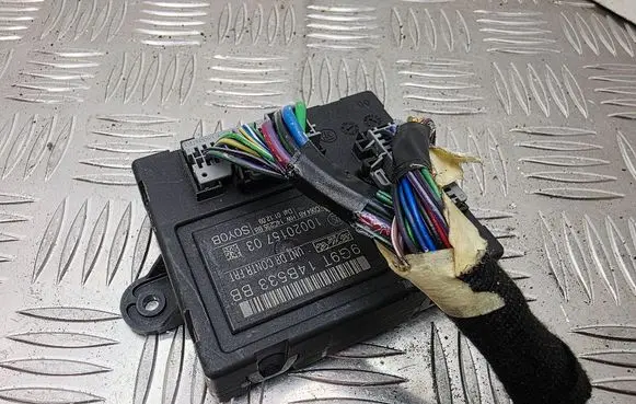 Volvo XC60 Door control unit/module 9G9T14B533BB
