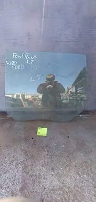 Ford Focus Rear door window glass 1212123