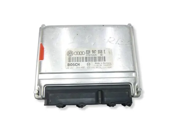 Audi A4 S4 B5 8D Engine control unit/module 8D0907558E 26SA5167 0261204805