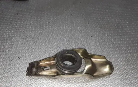 Volkswagen PASSAT B5.5 Clutch release arm fork MPU012141719B