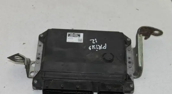 Toyota Prius (XW30) Engine control unit/module 8966147280