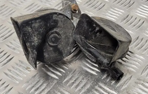 Ford Mondeo MK IV Horn signal 0055306