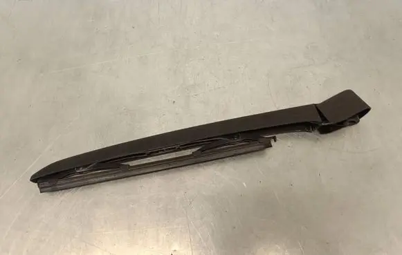 Volvo V60 Rear wiper blade arm 