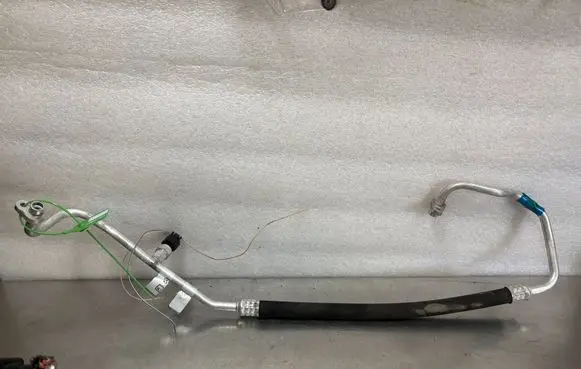 Renault Master III Air conditioning (A/C) pipe/hose 924906005R