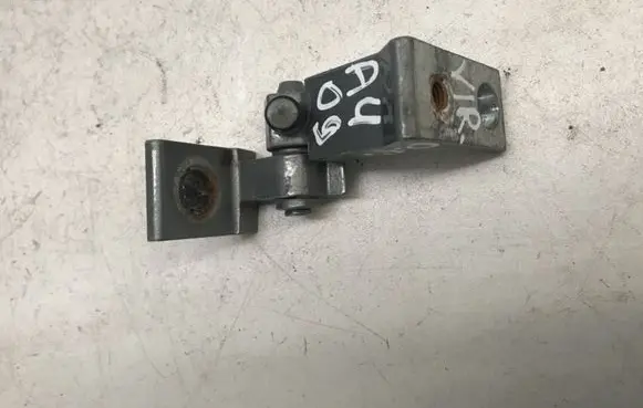 Audi A4 S4 B8 8K Front door upper hinge 8K0831402E