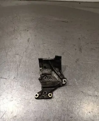 Peugeot 3008 I Engine mounting bracket 505932