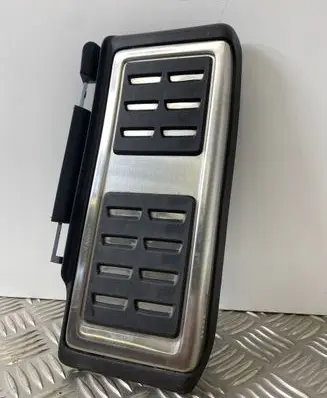 Volkswagen T-Roc Foot rest pad/dead pedal 5Q1864551A