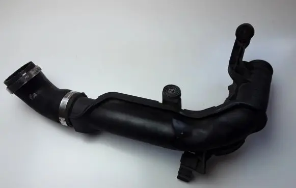 Volkswagen Golf VI Intercooler hose/pipe 1K0145770AE