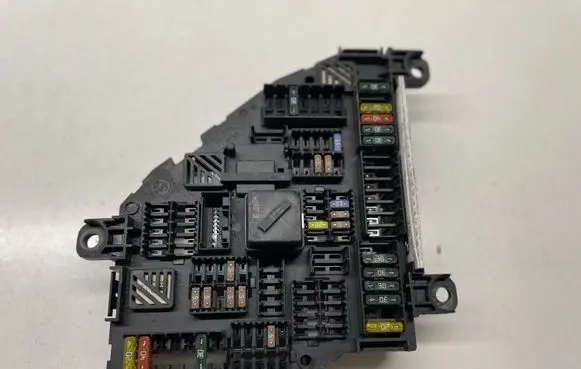 BMW X3 F25 Fuse module 9210859