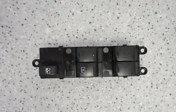 Nissan Note (E11) Other switches/knobs/shifts
