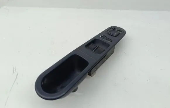 Honda CR-V Front door window switch trim 83510 S2HG000