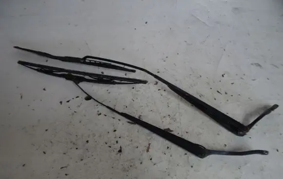 Ford Fiesta Front wiper blade arm