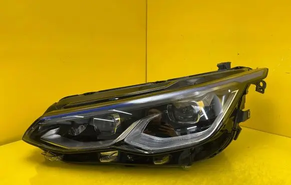 Volkswagen Golf VIII Headlight/headlamp 5H1941059B
