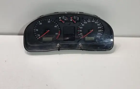 Volkswagen PASSAT B5 Speedometer (instrument cluster) 3B0920822A