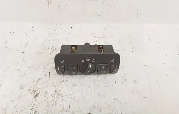 Volvo V70 Light switch 30739415